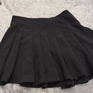 Attention Black Pleated Skirt